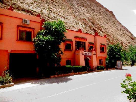 Auberge Des Peupliers Cafe Restaurant Akhendachou n'Ait Ouffi Exterior photo